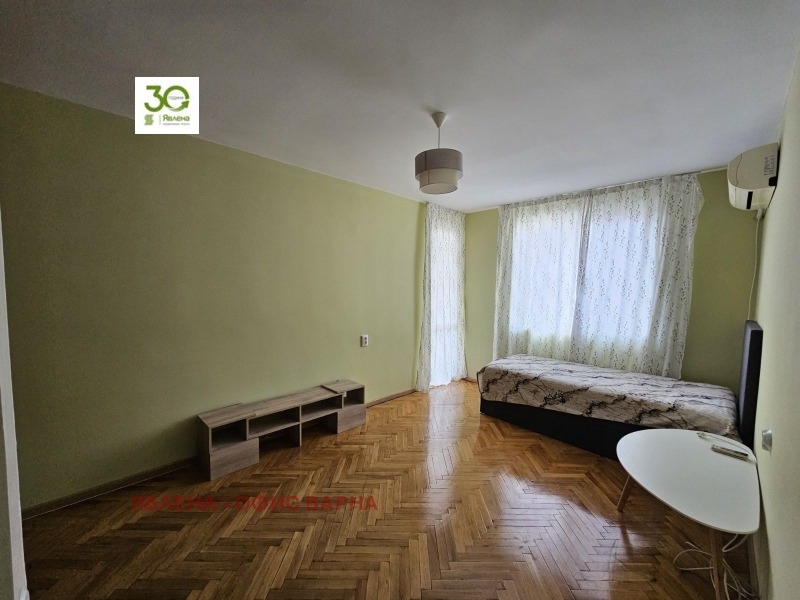 Дава под наем 3-СТАЕН, гр. Разград, Варош, снимка 2 - Апартаменти - 53019037