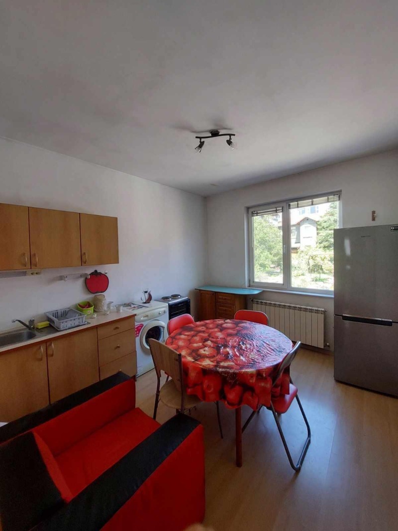 Zu vermieten  2 Schlafzimmer Plowdiw , Zentar , 65 qm | 55679614