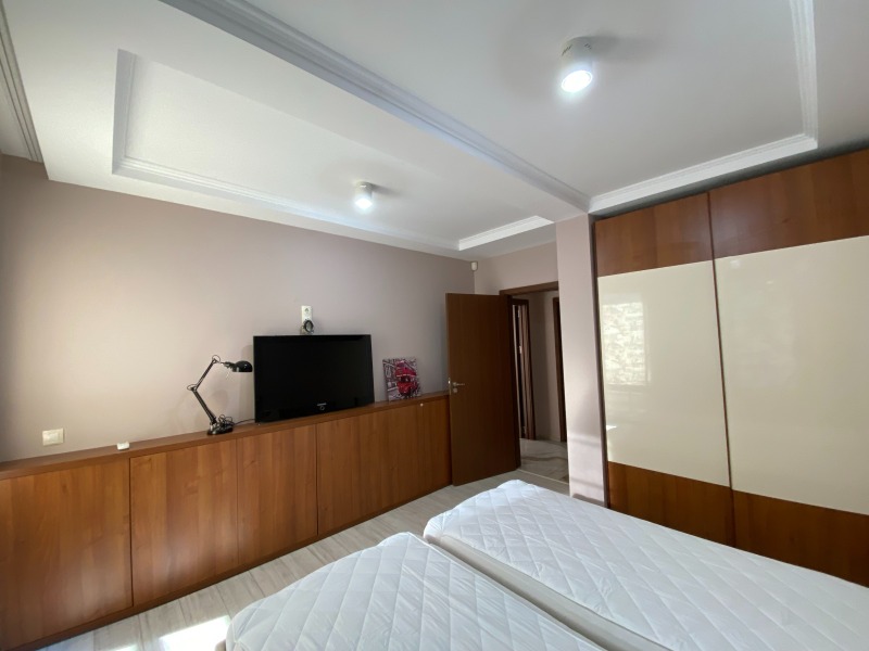 Дава под наем 3-СТАЕН, гр. Бургас, Център, снимка 9 - Апартаменти - 52966546