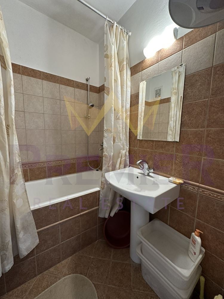 Дава под наем 4-СТАЕН, гр. Варна, Окръжна болница-Генерали, снимка 14 - Апартаменти - 52575948