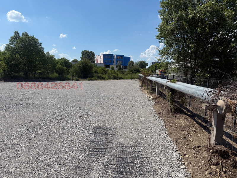 Дава под наем МЯСТО, гр. София, Летище София, снимка 3 - Парцели - 53218020