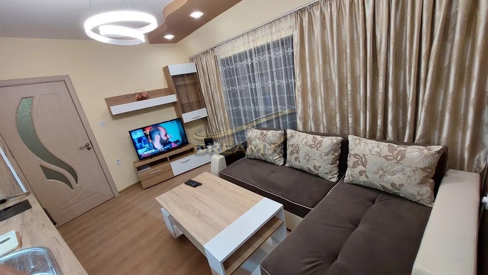 Дава под наем 2-СТАЕН, гр. Пловдив, Център, снимка 2 - Апартаменти - 54609285