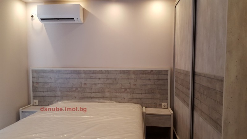 Zu vermieten  1 Schlafzimmer Ruse , Zentar , 72 qm | 45227869 - Bild [11]