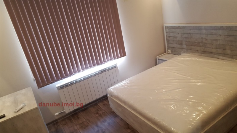 Zu vermieten  1 Schlafzimmer Ruse , Zentar , 72 qm | 45227869 - Bild [9]