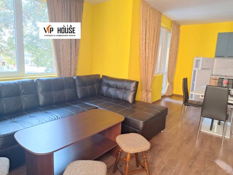 Дава под наем 3-СТАЕН, гр. Пазарджик, Руски, снимка 2 - Апартаменти - 53240042