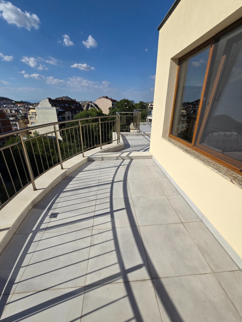 Te huur  2 slaapkamers Plovdiv , Kjutsjuk Parizj , 140 m² | 96262407 - afbeelding [16]