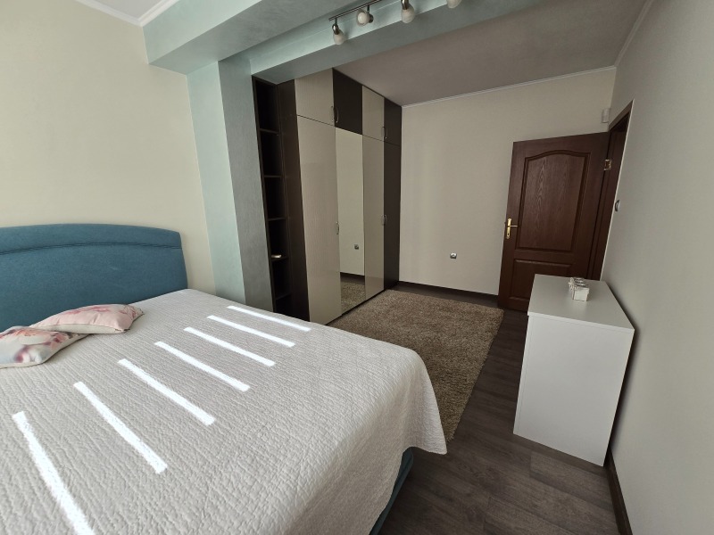 Te huur  2 slaapkamers Plovdiv , Kjutsjuk Parizj , 140 m² | 96262407 - afbeelding [9]