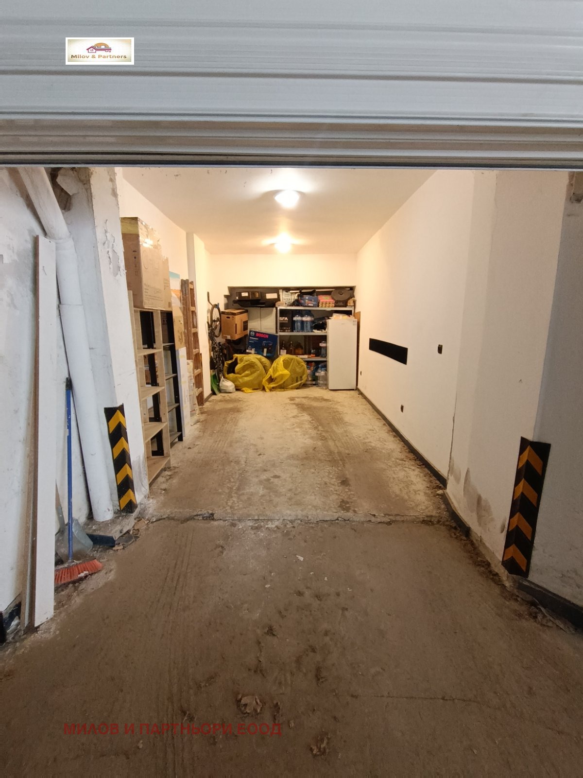 Дава под наем ГАРАЖ, ПАРКОМЯСТО, гр. София, Хладилника