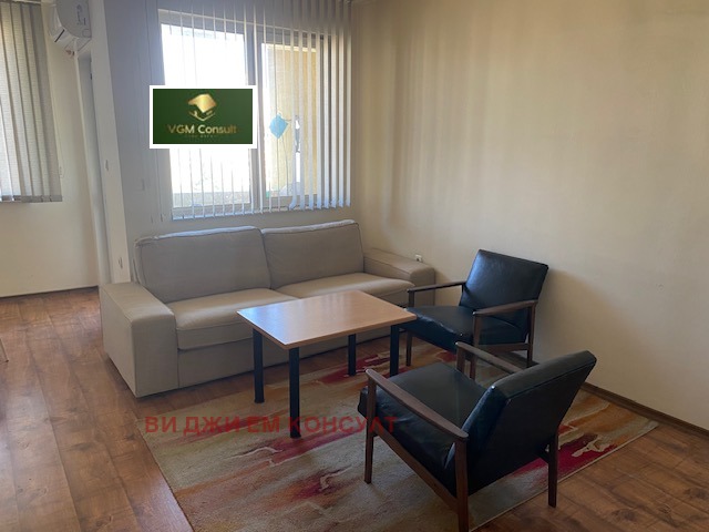 Zu vermieten  1 Schlafzimmer Sofia , Manastirski liwadi , 75 qm | 61843670
