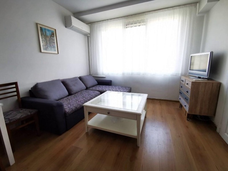 Zu vermieten  2 Schlafzimmer Sofia , Goze Deltschew , 85 qm | 46489304