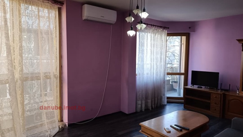 En renta  1 dormitorio Ruse , Tsentar , 72 metros cuadrados | 71583382 - imagen [3]