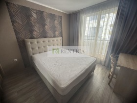 1 Schlafzimmer Pobeda, Warna 4