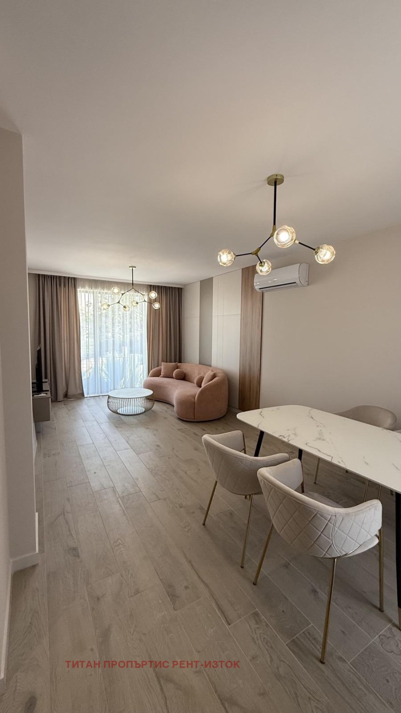 Под наем КЪЩА, област Бургас, гр. Поморие • 1200 € / 2347.00 лв. • 99703770 1