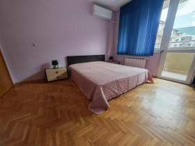���� ��� ���� 3-����� | Imot.bg � ����� ������ 8
