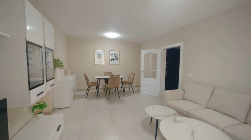 Zu vermieten  2 Schlafzimmer Sofia , Zentar , 90 qm | 82584306 - Bild [2]