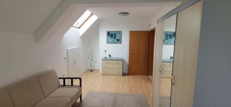 K pronájmu  3 ložnice Sofia , Studentski grad , 200 m2 | 58368339 - obraz [6]