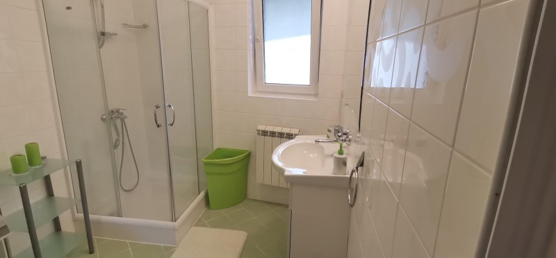 K pronájmu  3 ložnice Sofia , Studentski grad , 200 m2 | 58368339 - obraz [7]