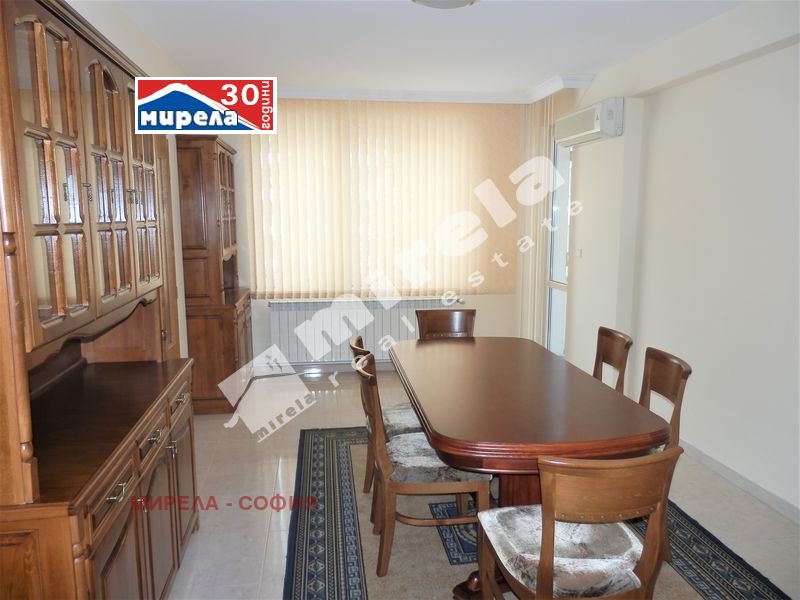 Дава под наем 4-СТАЕН, гр. София, Стрелбище, снимка 2 - Апартаменти - 52386674