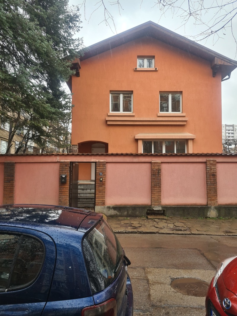 Zu vermieten  Haus Sofia , Iztok , 274 qm | 20659059