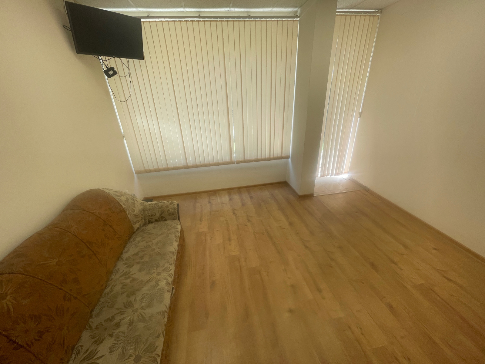 Дава под наем ОФИС, гр. Русе, Център