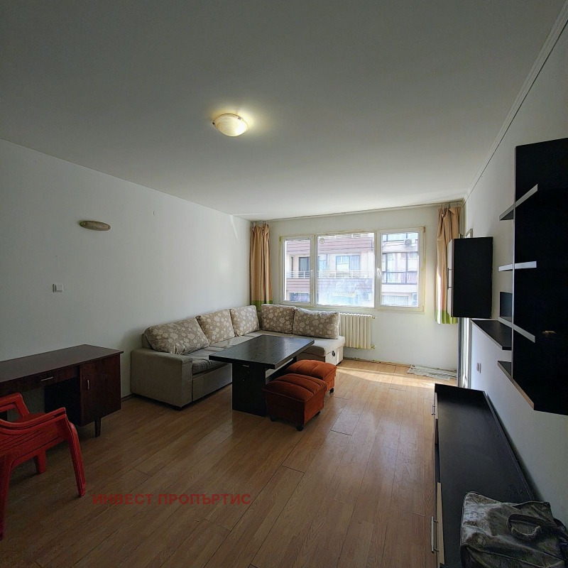 Para alugar  1 quarto Sofia , Krasno selo , 65 m² | 23631322 - imagem [2]