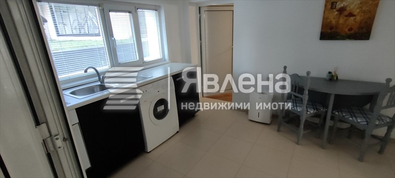 Do wynajęcia  Piętro domu Sofia , Nadeżda 2 , 71 mkw | 92098235 - obraz [3]