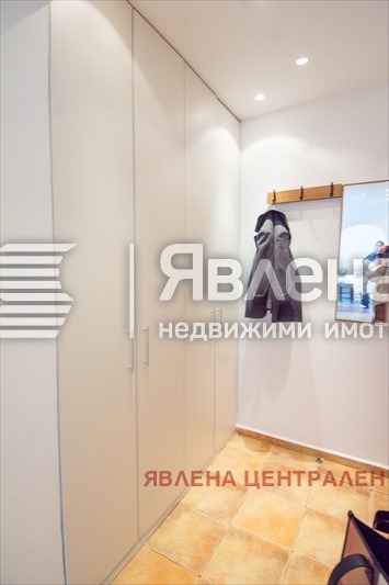 Дава под наем 2-СТАЕН, гр. София, Света Троица, снимка 15 - Апартаменти - 53788409