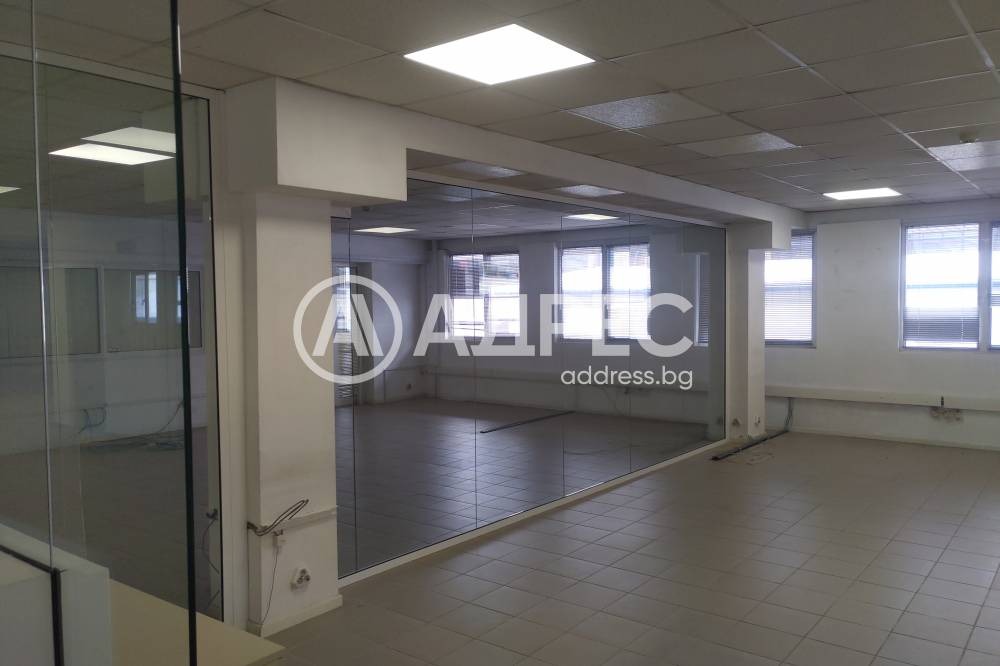 Дава под наем СКЛАД, гр. София, Дружба 1, снимка 2 - Складове - 49130956