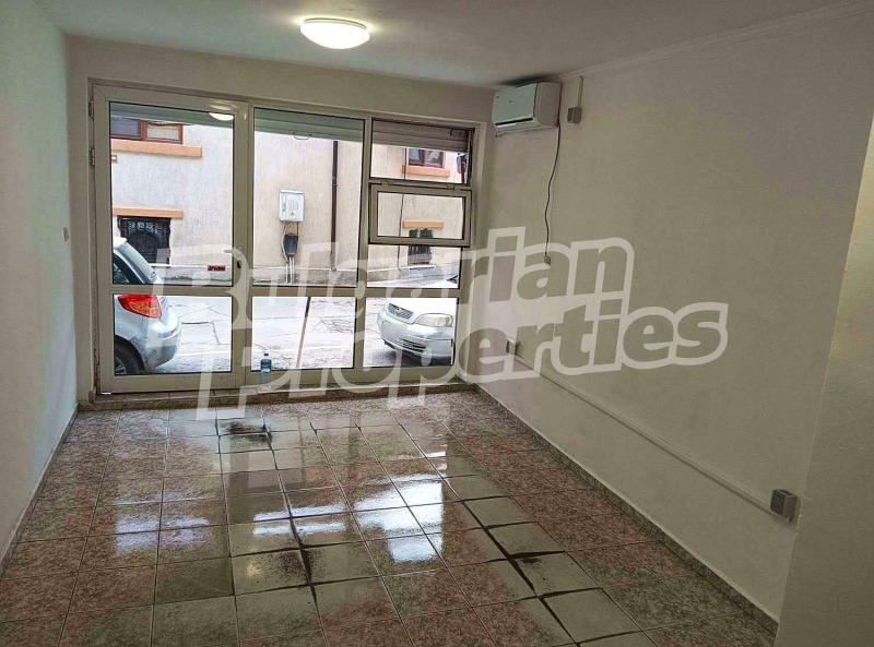 Дава под Наем ОФИС в град Варна, Център - 36 кв.м / 332 € » 649.34 лв., БЪЛГЕРИАН ПРОПЕРТИС ВАРНА