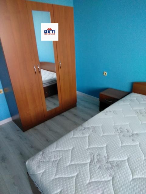 Дава под наем СТАЯ, гр. София, Света Троица, снимка 2 - Стаи под наем - 52749753