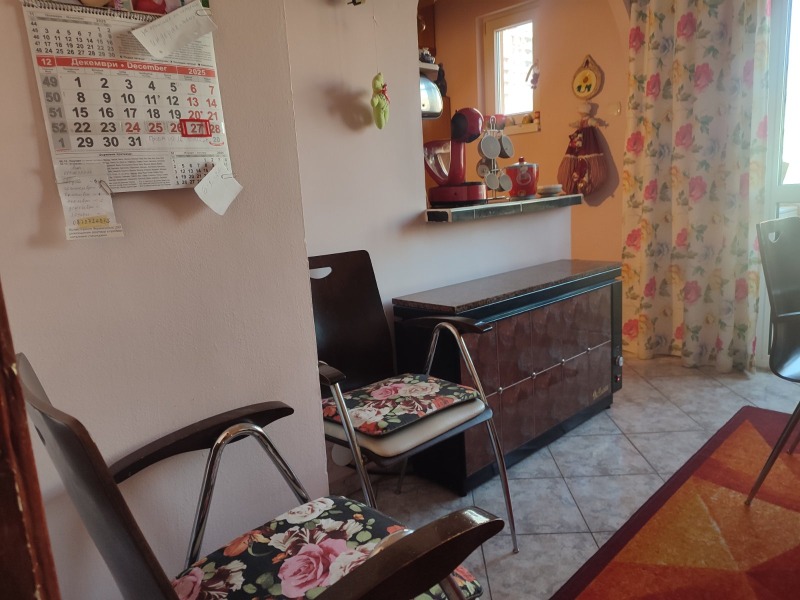 Дава под наем 2-СТАЕН, гр. Пловдив, Кючук Париж, снимка 5 - Апартаменти - 53085555