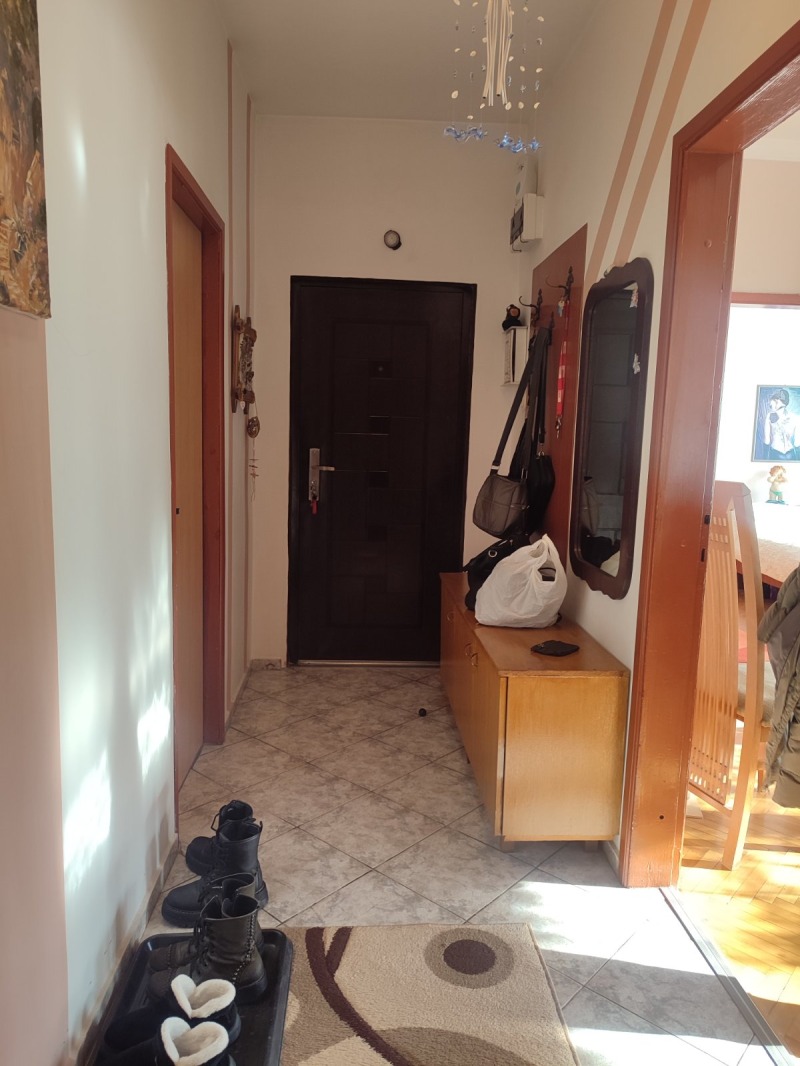 Дава под наем 2-СТАЕН, гр. Пловдив, Кючук Париж, снимка 6 - Апартаменти - 53085555