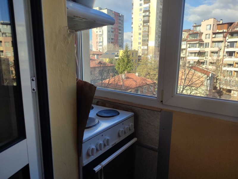 Дава под наем 2-СТАЕН, гр. Пловдив, Кючук Париж, снимка 2 - Апартаменти - 53085555