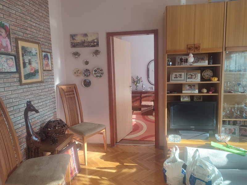 Дава под наем 2-СТАЕН, гр. Пловдив, Кючук Париж, снимка 14 - Апартаменти - 53085555