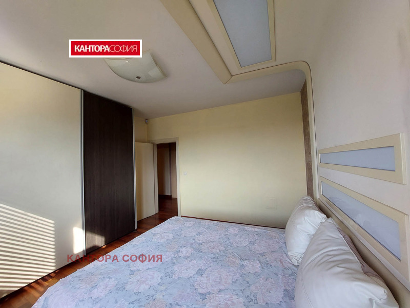 Дава под наем 3-СТАЕН, гр. София, Център, снимка 5 - Апартаменти - 53017007