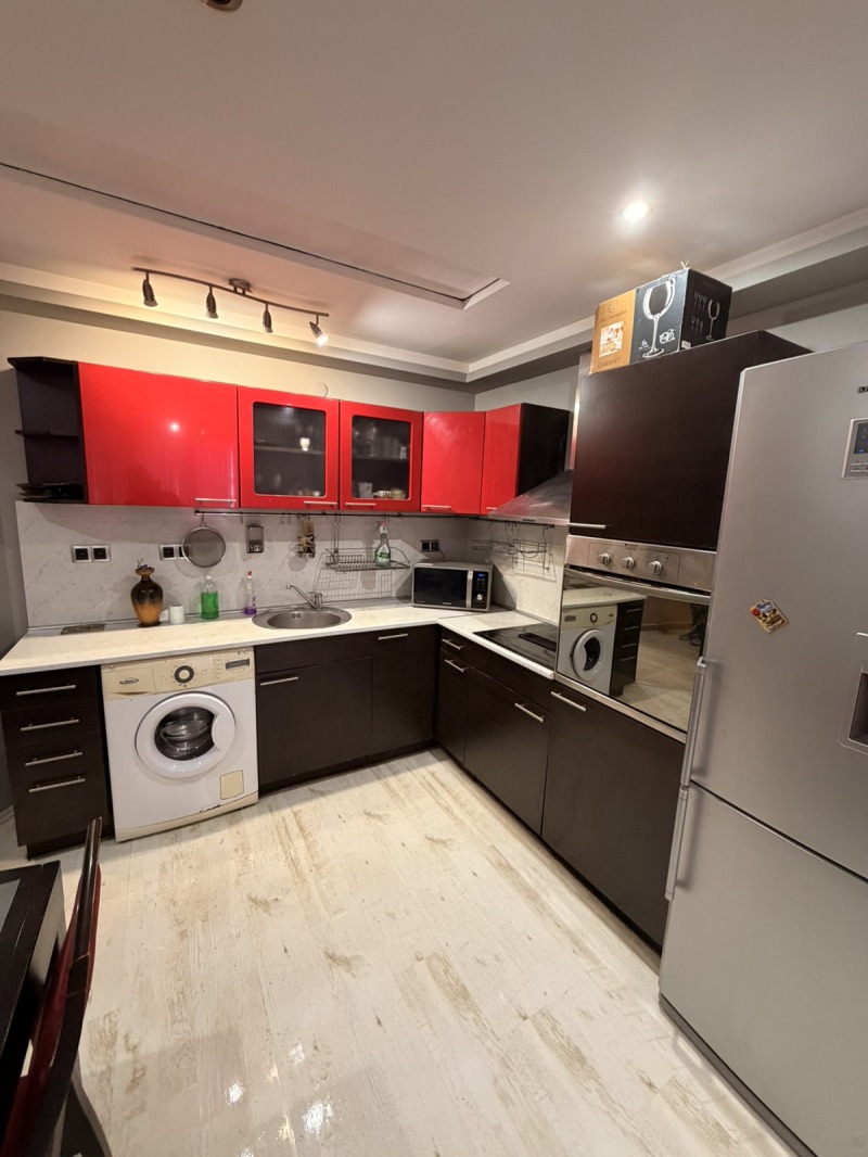 Дава под наем 3-СТАЕН, гр. Велико Търново, Бузлуджа, снимка 3 - Апартаменти - 53452768