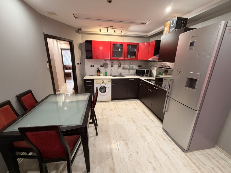 Дава под наем 3-СТАЕН, гр. Велико Търново, Бузлуджа, снимка 2 - Апартаменти - 53452768