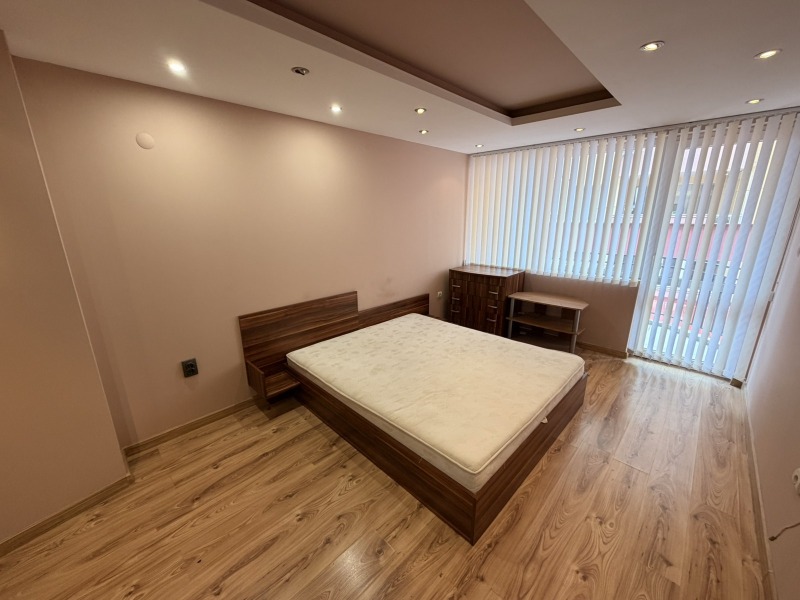 Дава под наем 3-СТАЕН, гр. Велико Търново, Бузлуджа, снимка 8 - Апартаменти - 53452768