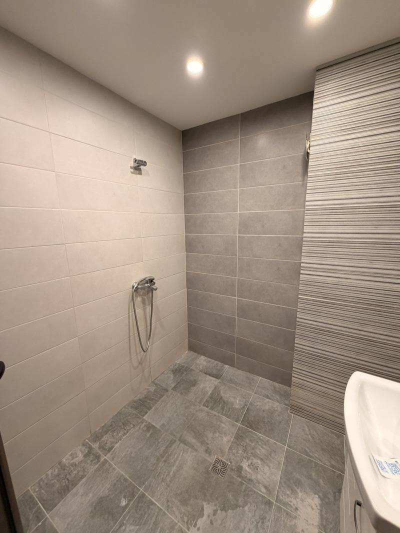 Дава под наем 3-СТАЕН, гр. Велико Търново, Бузлуджа, снимка 10 - Апартаменти - 53452768