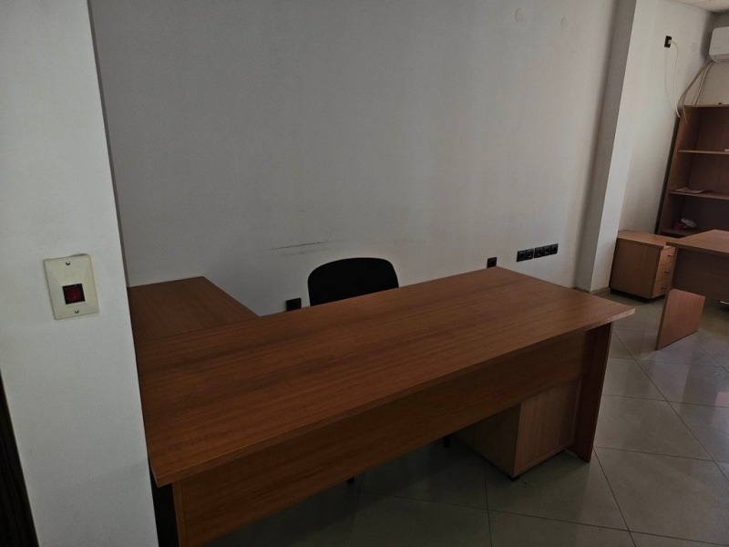 Do wynajęcia  Biuro Kardżali , Centar , 30 mkw | 71093001 - obraz [3]