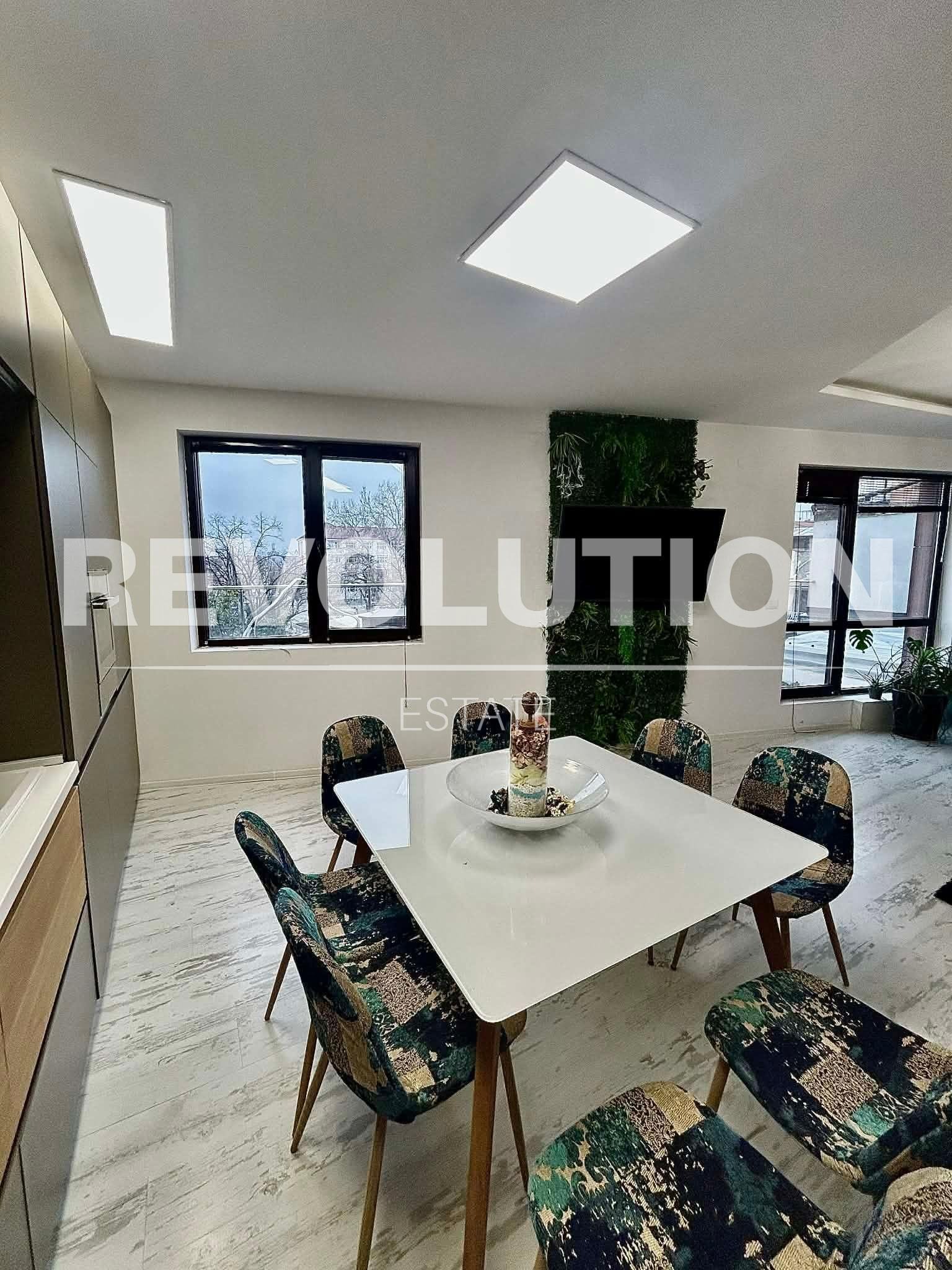 Дава под наем 3-СТАЕН, гр. Варна, Център, снимка 4 - Апартаменти - 53093337