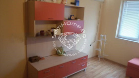 2 Schlafzimmer Lewski 1, Warna