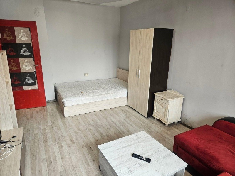 De inchiriat  1 dormitor Plovdiv , Cârșiiaca , 60 mp | 53461896 - imagine [3]