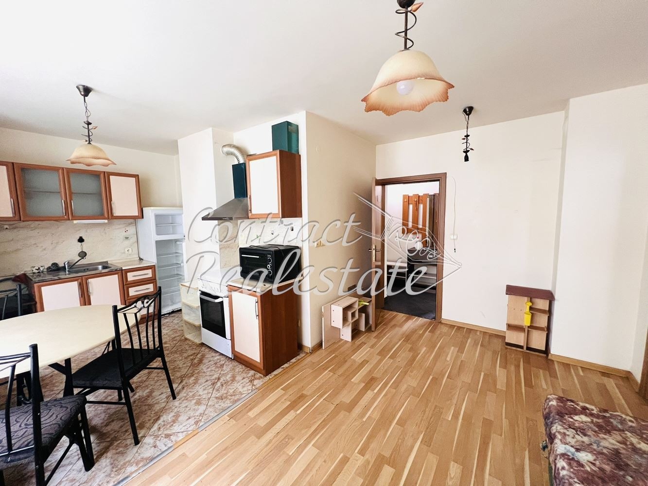 Дава под наем 3-СТАЕН, гр. Варна, Лятно кино Тракия