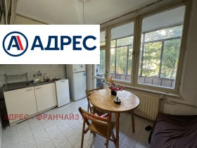 1-стаен град Плевен, Широк център 1