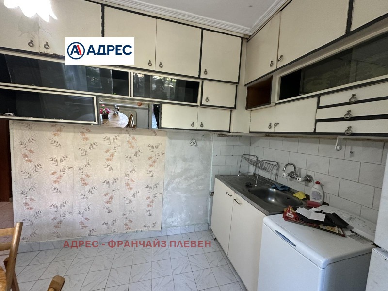 Til leie  Studio Pleven , Sjirok tsentar , 50 kvm | 10626896 - bilde [2]