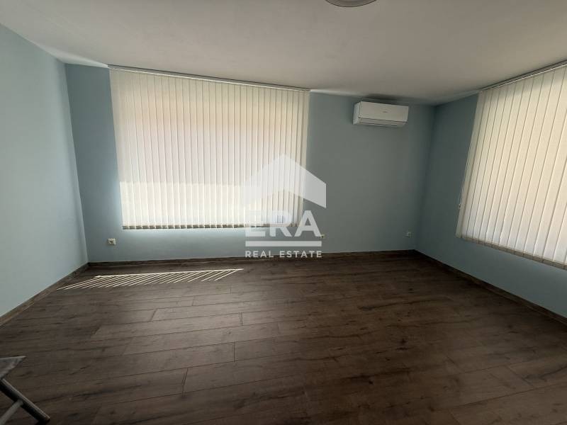 Дава под наем ОФИС, гр. Варна, Център, снимка 2 - Офиси - 54228317