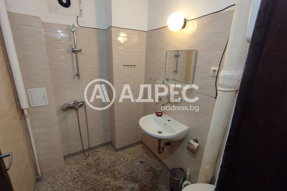 Дава под наем 2-СТАЕН, гр. София, Център, снимка 9 - Апартаменти - 55289001