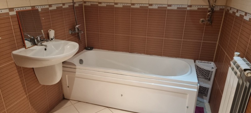 Дава под наем  Мезонет град Разград , Бели Лом , 106 кв.м | 61668008 - изображение [9]