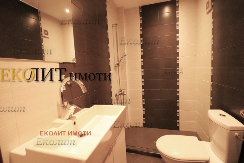 Издаје се  Канцеларија Софија , Докторски паметник , 140 м2 | 45681417 - слика [7]